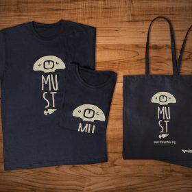 logo-close_up_must_3