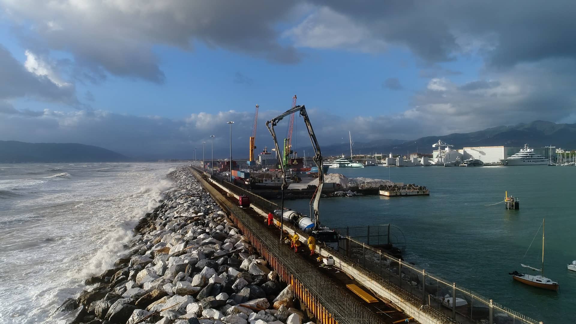 waterfront-marina-di-carrara-ph-danaeproject2